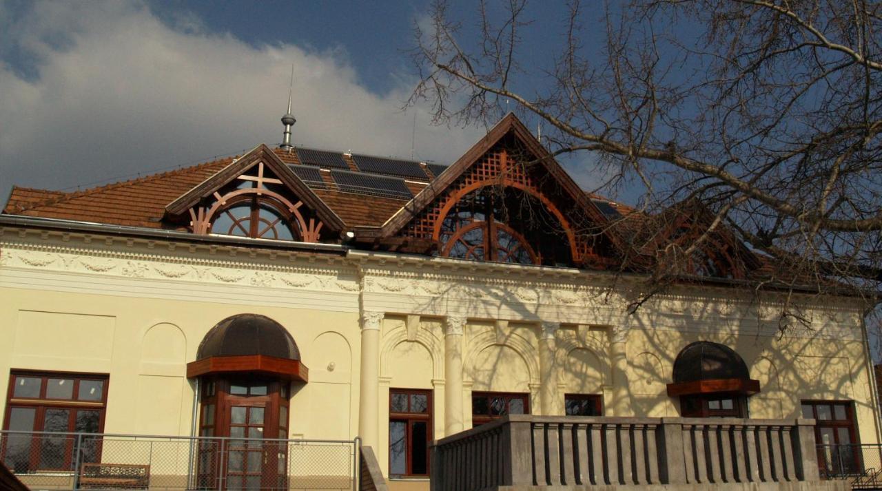 Ostello Göncölház Vác Esterno foto